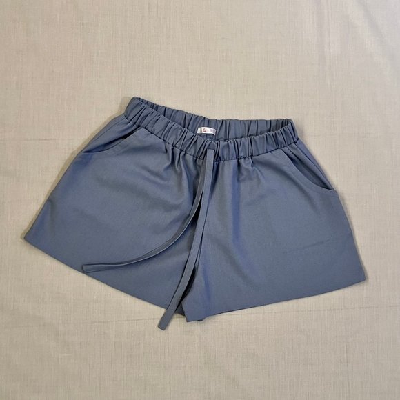 Women's Linen Shorts - Picture 2 of 13